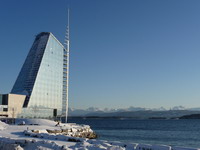 Rica Seilet Hotel,  v pozadí Romsdalsalpene