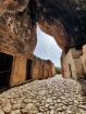 Po lezení sa presúvame do vedľajšieho masívu, kde je v obrovskej jaskyni Grotta Mangiapane postavená malá dedinka, v súčasnosti zrekonštruovaná do podoby múzea sicílskej dediny