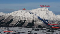 Masív Talstadhestenu v oblasti Fraena (fotené 14.02.2010 počas výstupu na Kvannfjellet)
