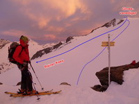 Grossvenediger (3666 m) s vyznačenou trasou nášho výstupu (bodkovane) a zjazdu cez Rainer Kees
