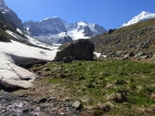 Ešte spätný pohľad na prekrásnu horskú skupinku Bernina a potom pešojazda dole Val Rosegom