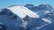 Výhľad na masív Skorene, ktorý z tohto pohľadu trochu pripomína Dolomity