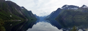 Poobede mierime k jednému z najkrajších nórskych jazier Eikesdalsvatnet