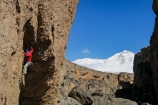 Scenerické lezenie na kvalitnom zlepenci so zasneženými horami v pozadí - lepší oddychový deň si snáď ani nemôžeme priať (fotil Robo)