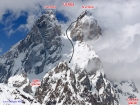 Línia výstupu a následného zjazdu severného vrchola Ušby pri pohľade z Koruldi Peak (fotené 30.5.2017)